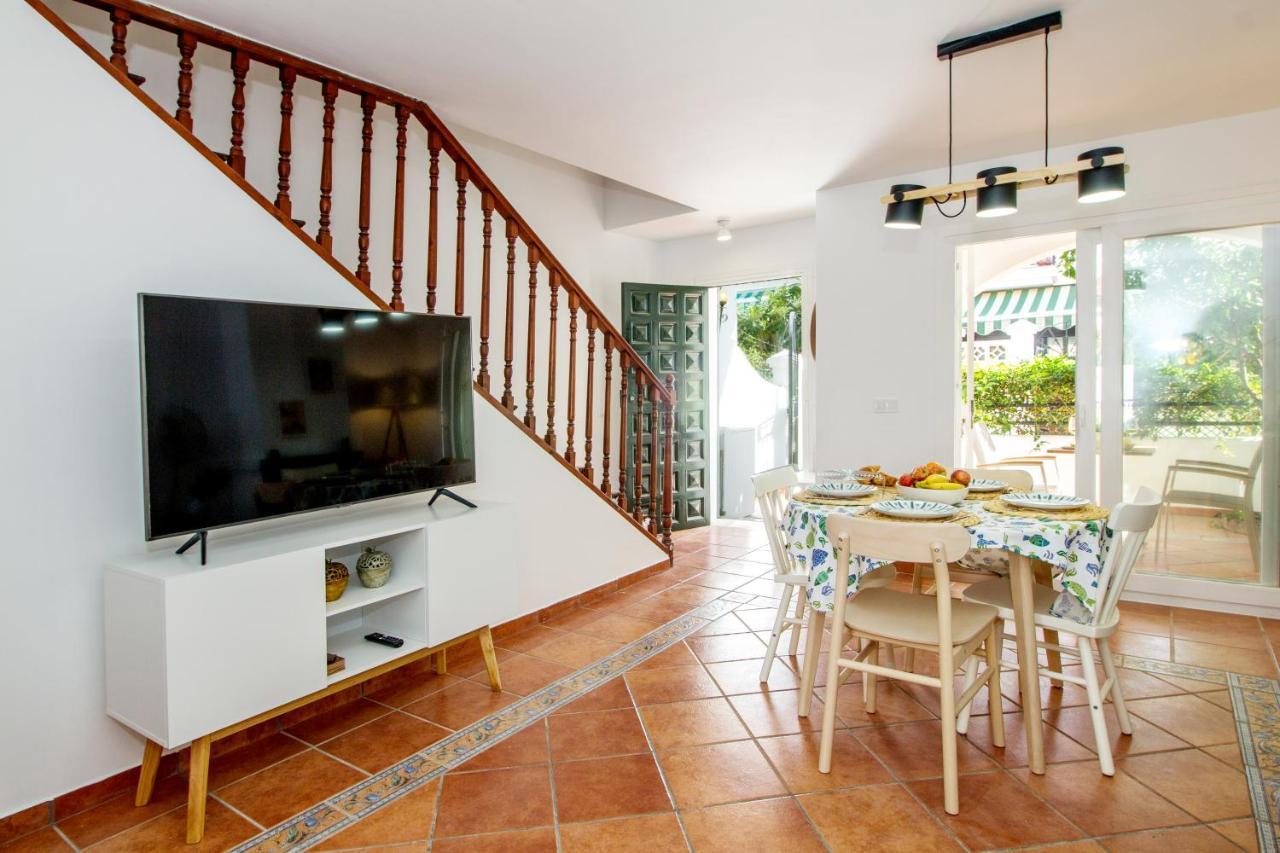 טורה דה בנגאלבון A Cozy And Elegant Townhouse Across The Beach מראה חיצוני תמונה